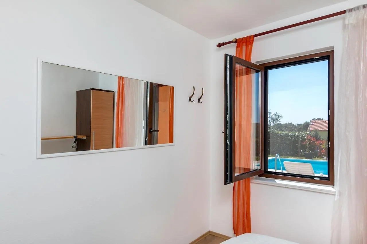 Apartments Mandic Pula