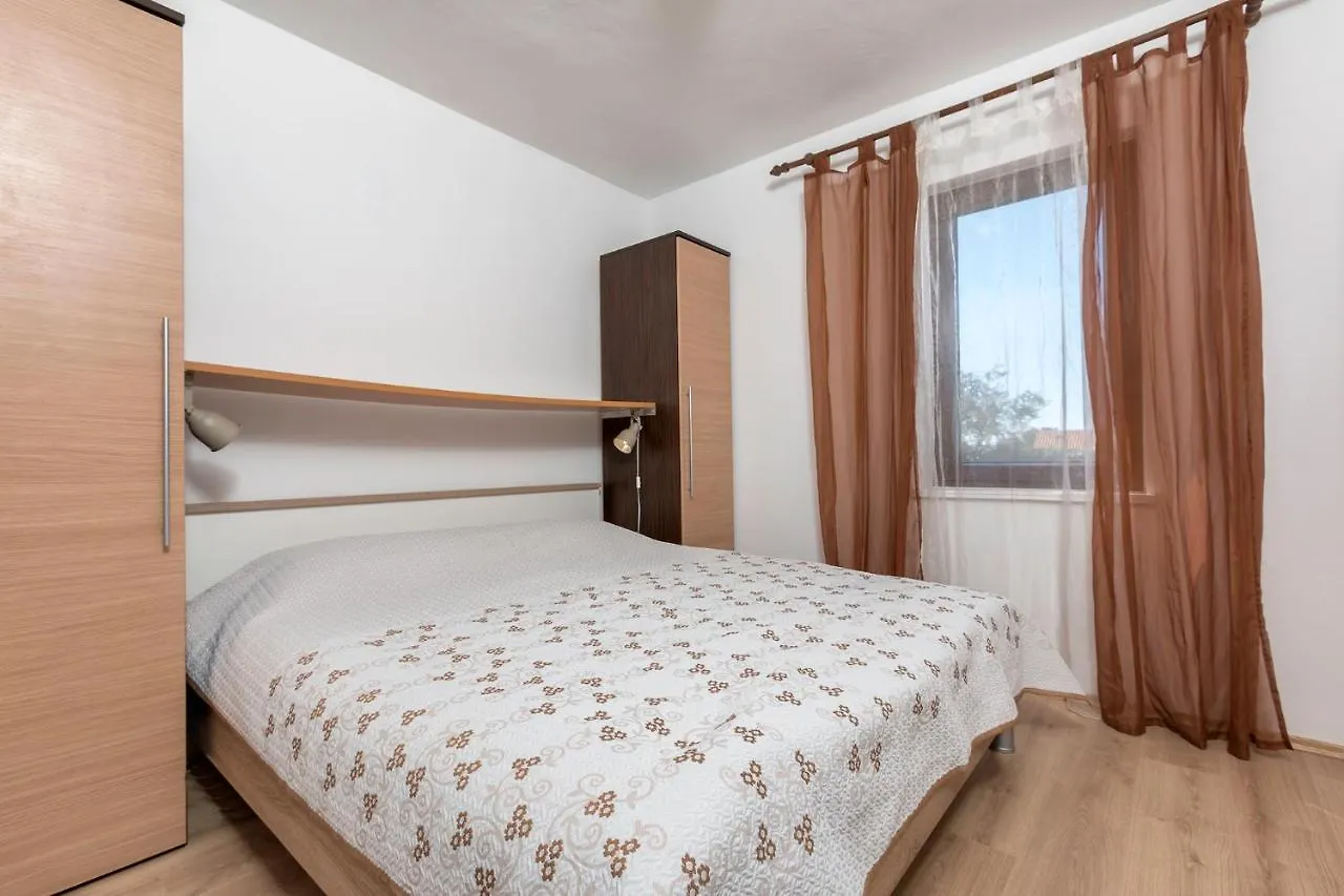 Apartments Mandic Pula